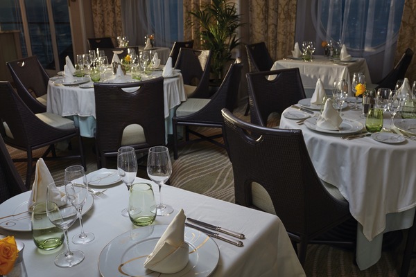 RSSC, Seven Seas Voyager, Sette Mari at La Veranda 3.jpg